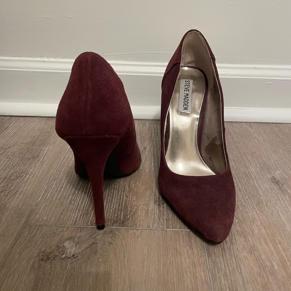 Maroon Steve Madden Suede Heals